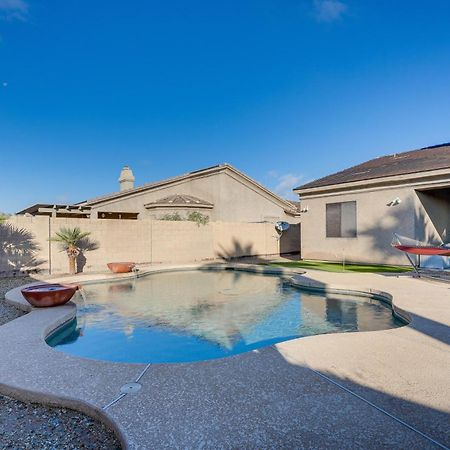 Goodyear Group Getaway With Pool And Putting Green Экстерьер фото